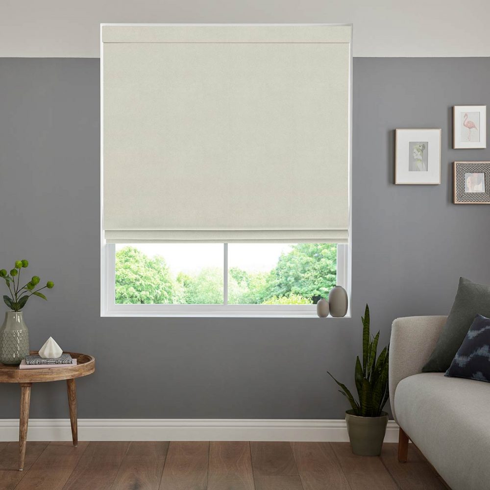 Cassandra  Oyster Roman Blind