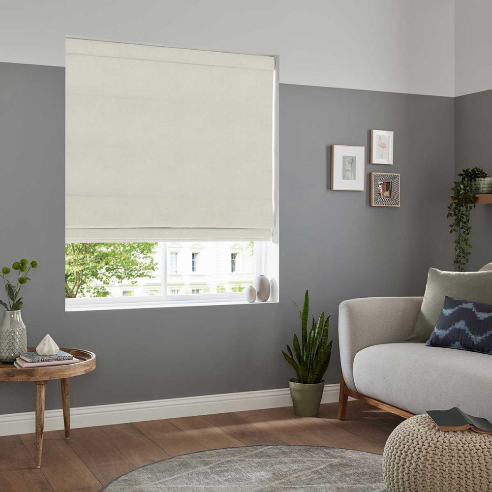 Cassandra  Oyster Roman Blind