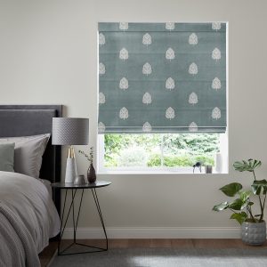 Larinn  Peacock Roman Blind