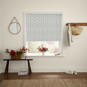 Wiggle Rose Blue Roman Blind