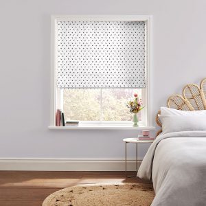 Rose Bud White Roman Blind