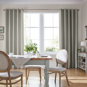 Saron Silver Curtain