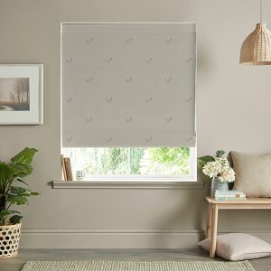 Chicken Natural Roman Blind